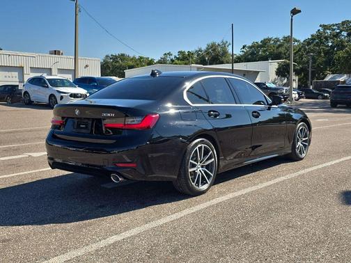 2020 BMW 330 i