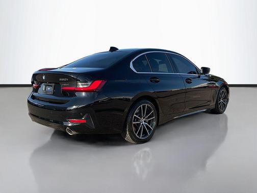 2020 BMW 330 i