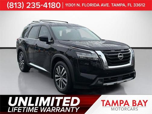 Black 2022 Nissan Pathfinder Platinum