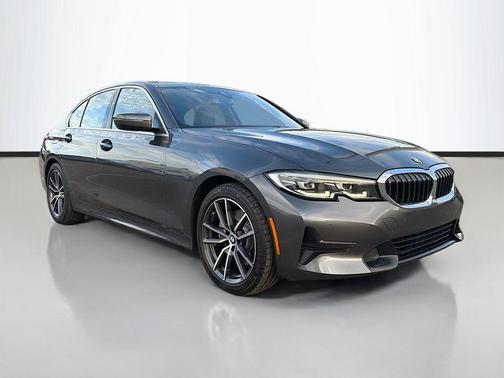 2019 BMW 330 i