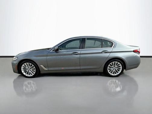 2021 BMW 530 i