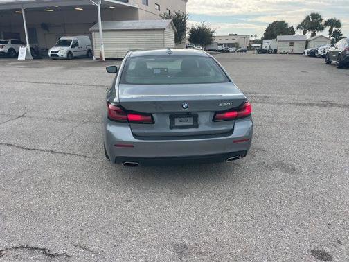 2021 BMW 530 i