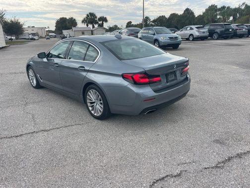2021 BMW 530 i