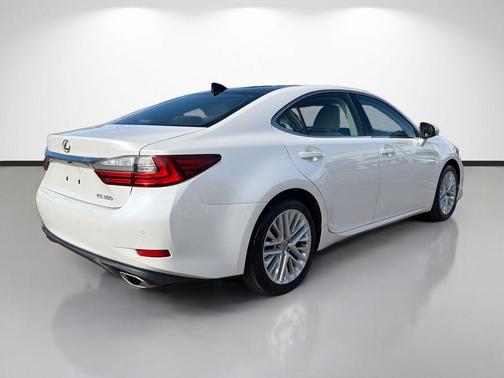 2017 Lexus ES 350 Base