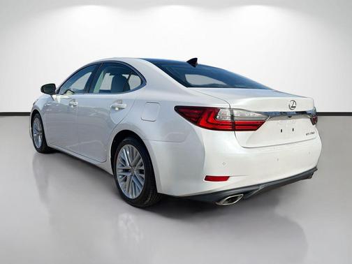 2017 Lexus ES 350 Base