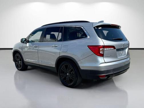 Crystal Black Pearl 2021 Honda Pilot Special Edition