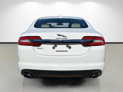 2015 Jaguar XF 2.0T Premium