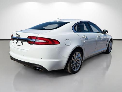 2015 Jaguar XF 2.0T Premium