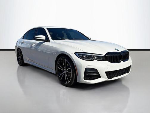 2019 BMW 330 i