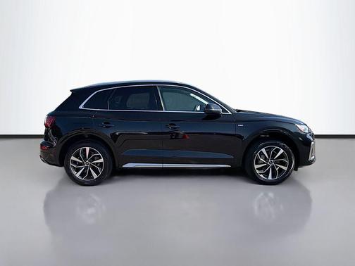 2023 Audi Q5 45 S line quattro Premium