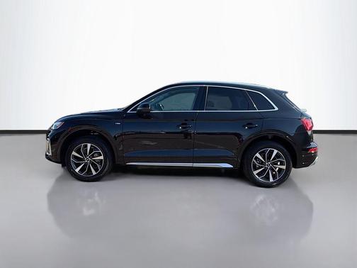 2023 Audi Q5 45 S line quattro Premium