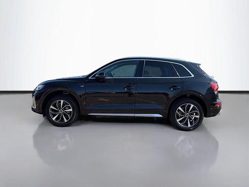 2023 Audi Q5 45 S line quattro Premium
