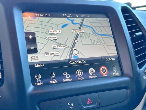 Brilliant Black Crystal Pearlcoat 2016 Jeep Cherokee Latitude