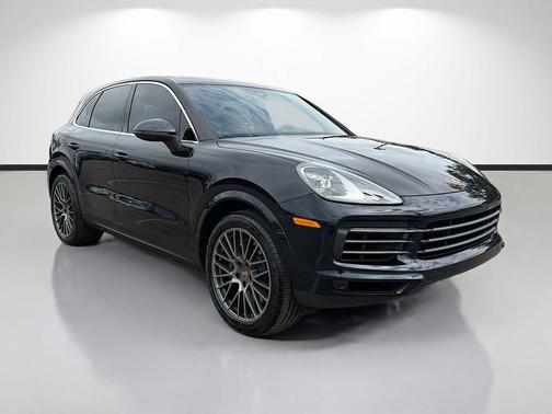 2022 Porsche Cayenne Base