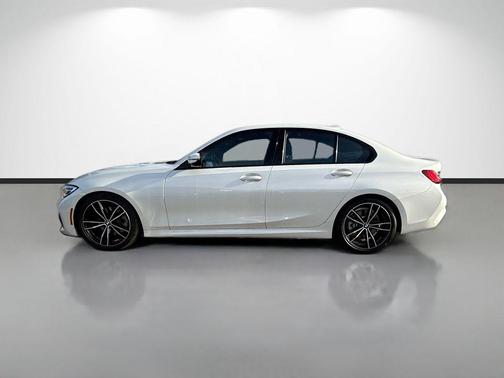 2019 BMW 330 i