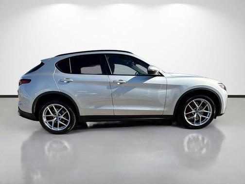 2018 Alfa Romeo Stelvio Ti