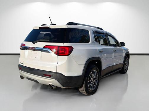 2018 GMC Acadia SLE-2