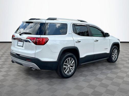 2018 GMC Acadia SLE-2