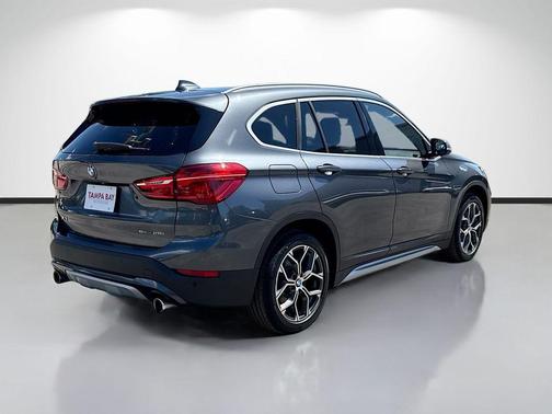 Mineral Gray Metallic 2022 BMW X1 sDrive28i
