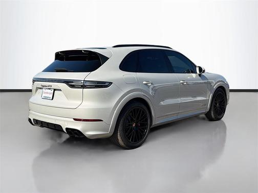 2023 Porsche Cayenne GTS