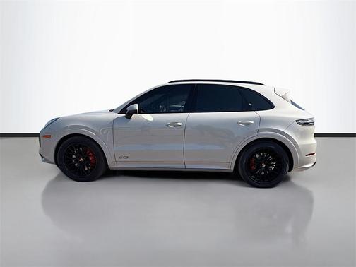 2023 Porsche Cayenne GTS