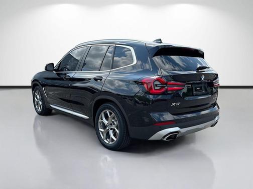 Black Sapphire Metallic 2022 BMW X3 sDrive30i