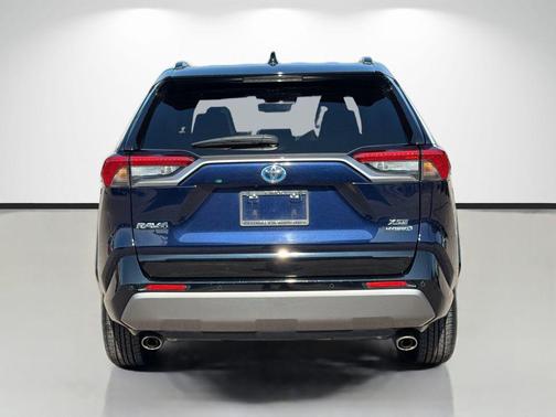 2020 Toyota RAV4 Hybrid XSE
