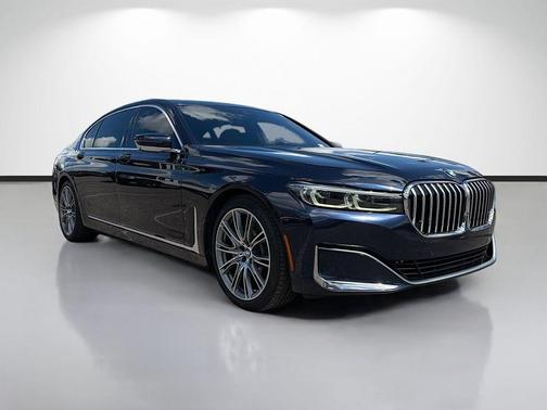 2020 BMW 740 i