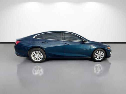 Northsky Blue Metallic 2019 Chevrolet Malibu LT