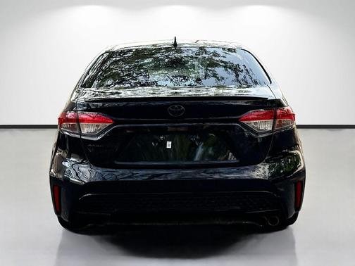 Black Sand Pearl 2020 Toyota Corolla SE