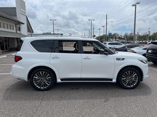 2018 INFINITI QX80 Base