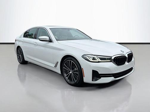 2021 BMW 530 i