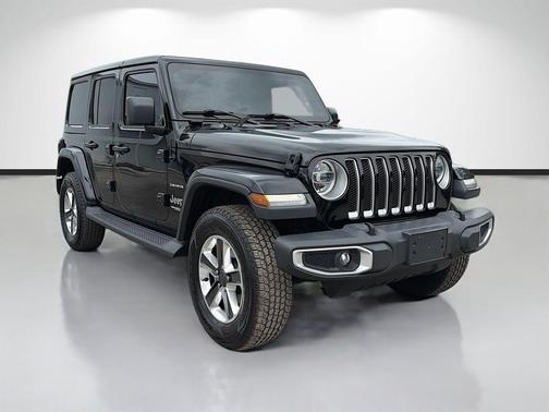 Black Clearcoat 2018 Jeep Wrangler Unlimited Sahara