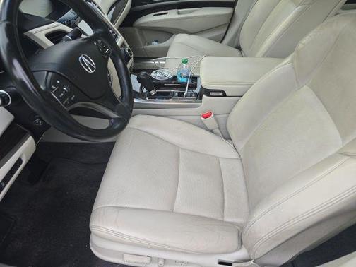 2016 Acura RLX Technology Package