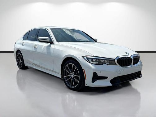 Alpine White 2019 BMW 330 i