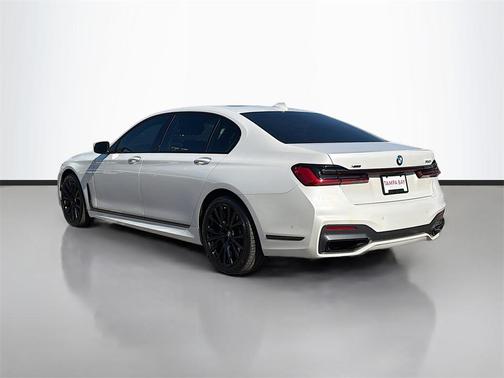 2022 BMW 750 i xDrive