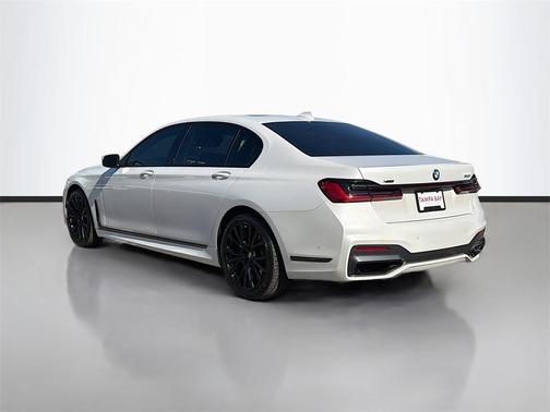 2022 BMW 750 i xDrive