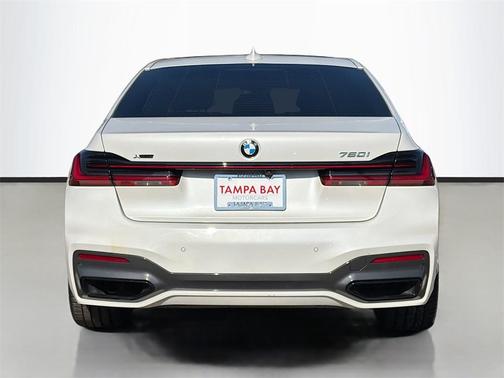 2022 BMW 750 i xDrive