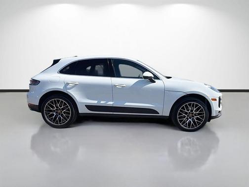 2020 Porsche Macan S