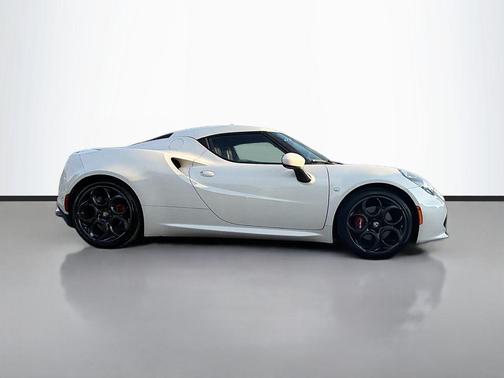 2016 Alfa Romeo 4C Base