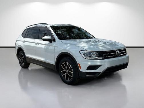 Pure White 2021 Volkswagen Tiguan 2.0T SE