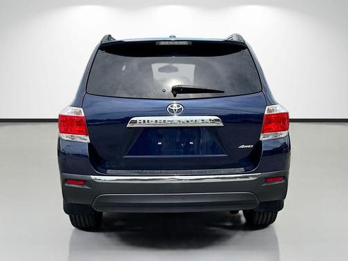 Nautical Blue Metallic 2011 Toyota Highlander Limited