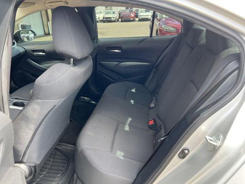 Classic Silver Metallic 2021 Toyota Corolla LE