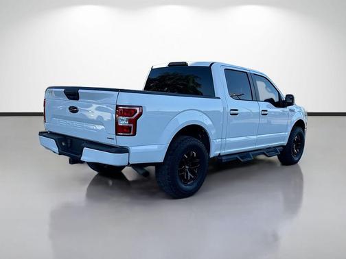 Oxford White 2018 Ford F-150 XL