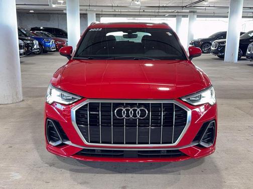 Tango Red Metallic 2022 Audi Q3 45 S line Premium