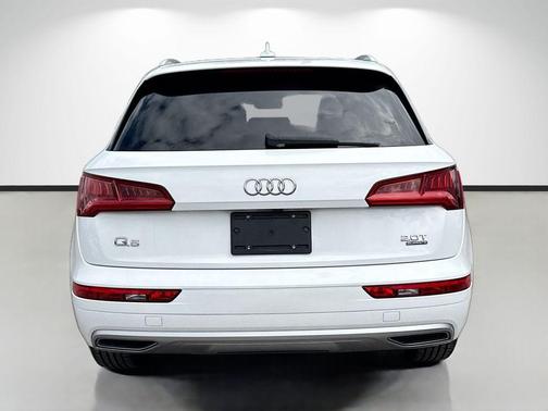 2018 Audi Q5 2.0T Tech Premium