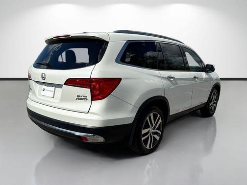 White Diamond Pearl 2017 Honda Pilot Elite