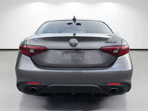 2018 Alfa Romeo Giulia Ti