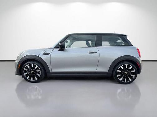 2024 MINI SE Hardtop Cooper