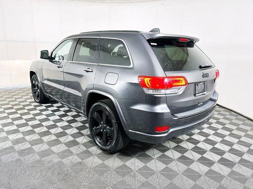 Granite Crystal Clearcoat Metallic 2015 Jeep Grand Cherokee Altitude